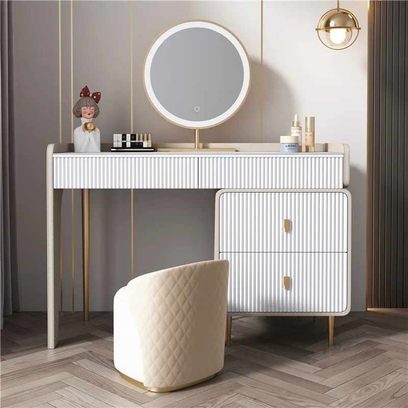 Toaletka z szufladami, lustrem – Beauty Without Makeup recenzja i cena